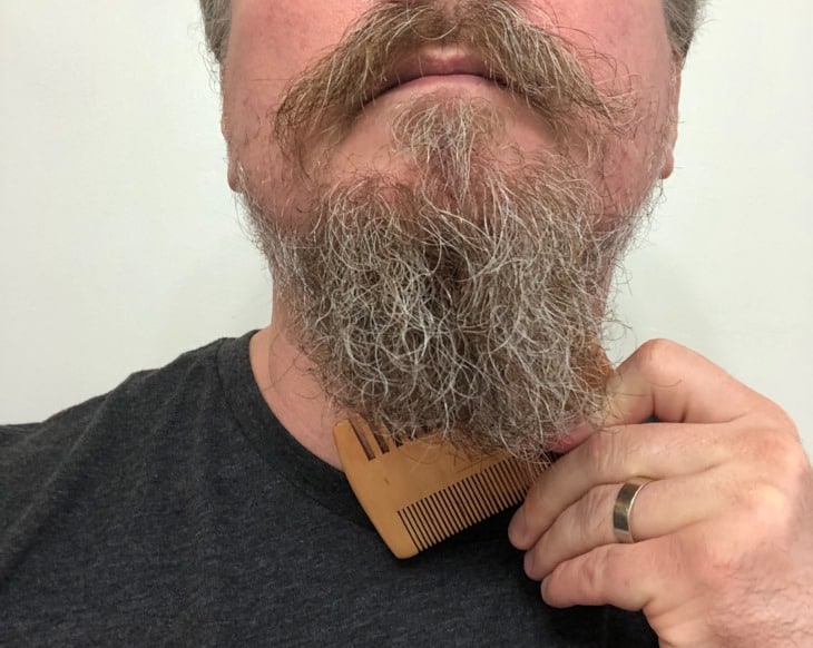 How to Comb Out Your Beard Before Brushing
